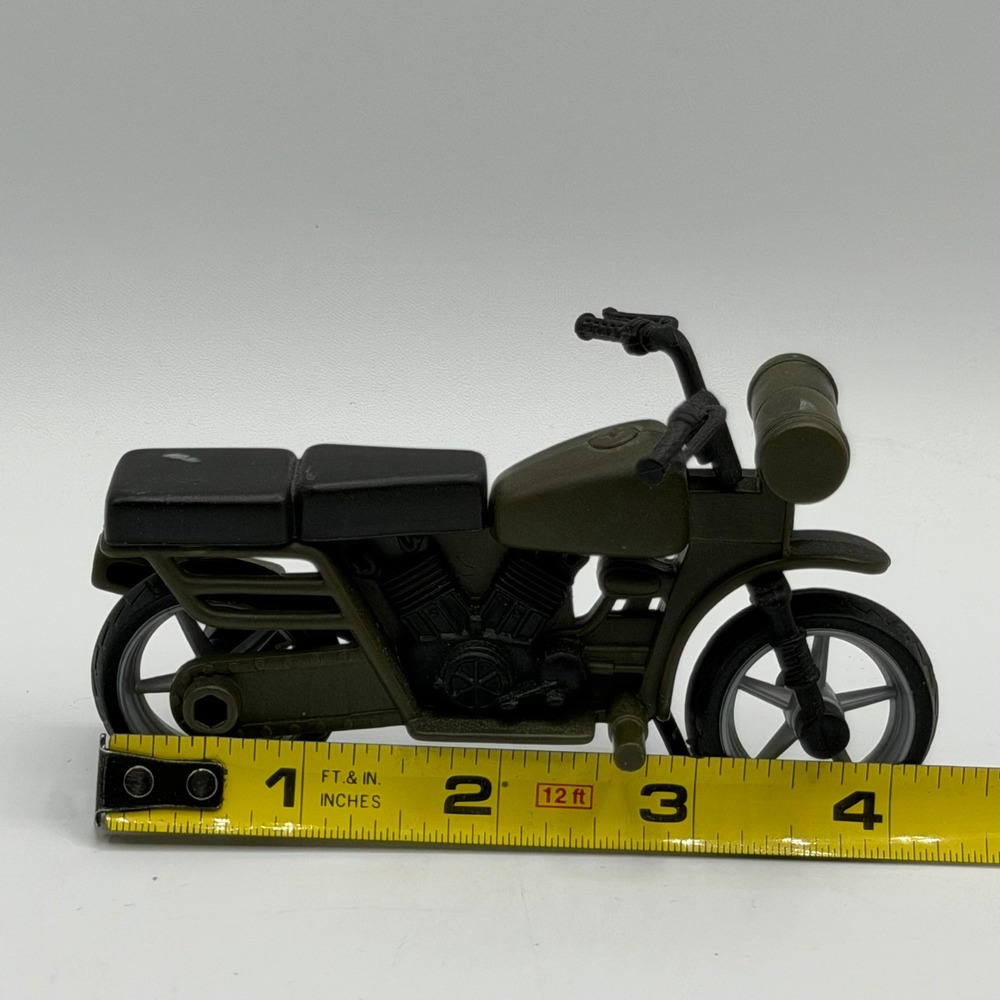 World Peacekeepers Power Team Elite Military Motorcycle 1:18 Scale Vehicle Green - Picture 5 of 14